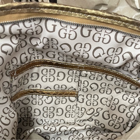 RARE Vintage Gold Guess bag - Picture 5 of 5